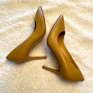 SAM EDELMAN Nude Heeled Pumps 6W